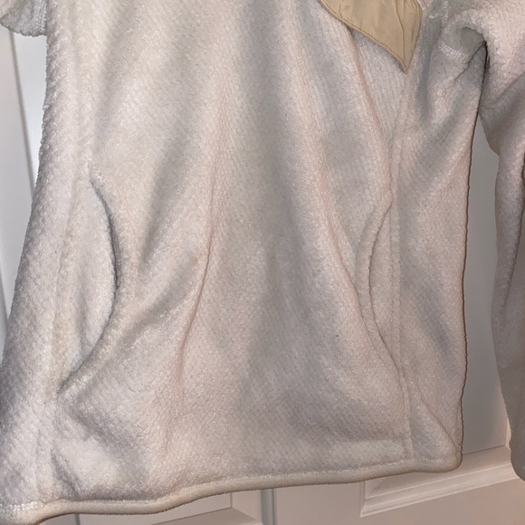 Patagonia Cream Fleece Pullover - Picture 7 of 10